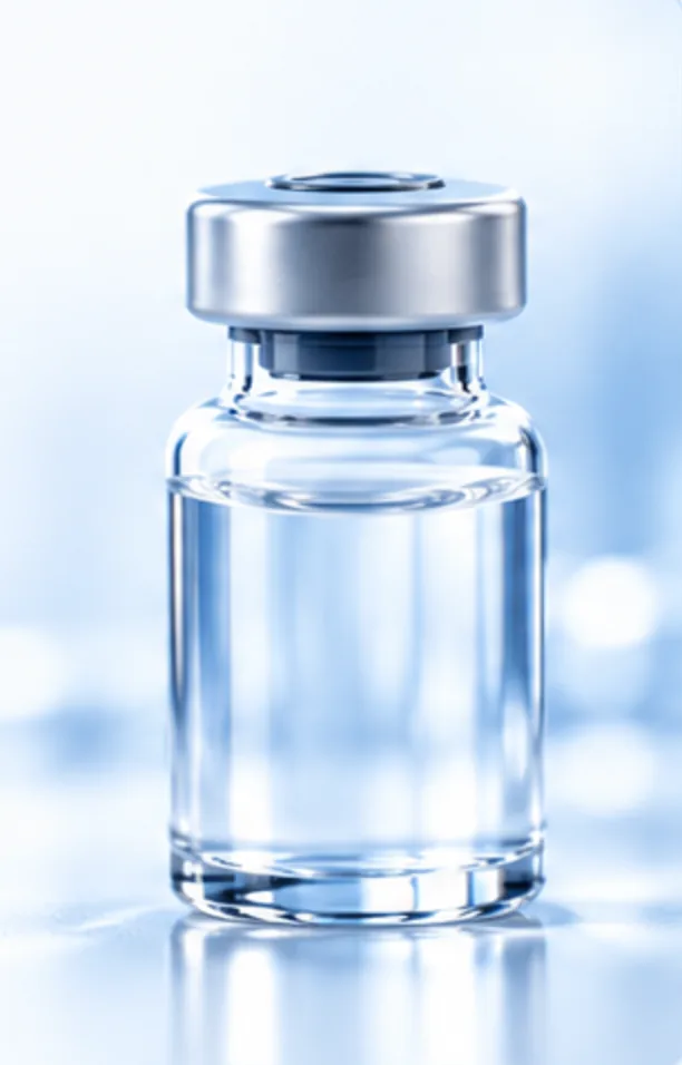 Clear glass injectable vial with an aluminium cap
